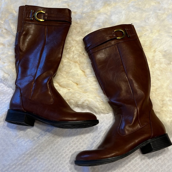 Life Stride Shoes - LIFE STRIDE BROWN SIDE ZIP GOLD BUCKLE TALL BOOTS